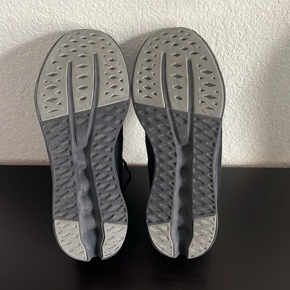 On Cloud Surfer Mens Size 11.5 D Width - Picture 5 of 6